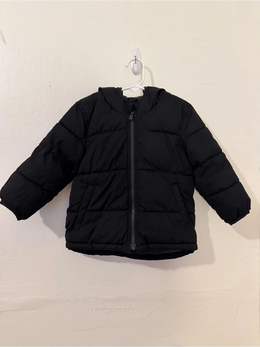 Old Navy Black Kids Puffer Jacket with Hood Size 2T